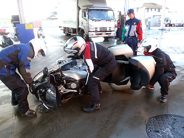 Ｋ１６００ＧＴＬ転倒